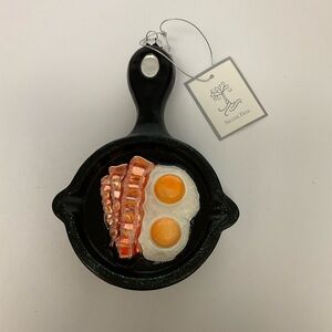 SILVER TREE GLASS EGGS AND BACON SKILLET CHRISTMAS ORNAMENT NWT